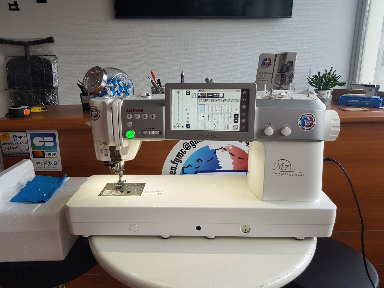 JANOME Continental M7 Professional